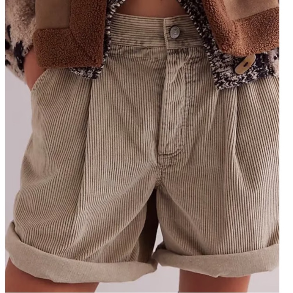 FREE PEOPLE CAMMIE SLOUCHY OVERSIZED CORD SHORTS S M - Picture 3 of 8